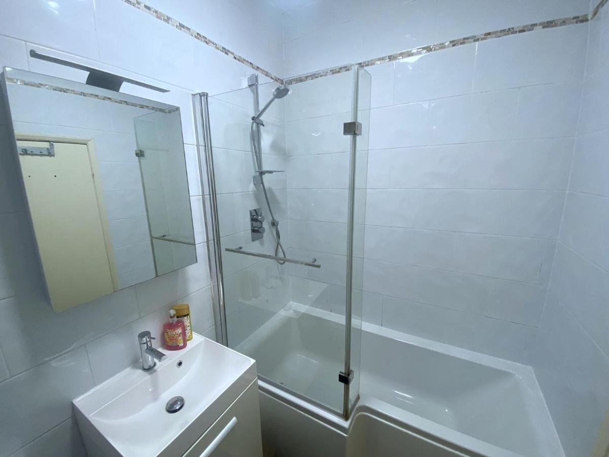 Walk To London Bridge En Suite Apartment With Kitchen Exterior photo